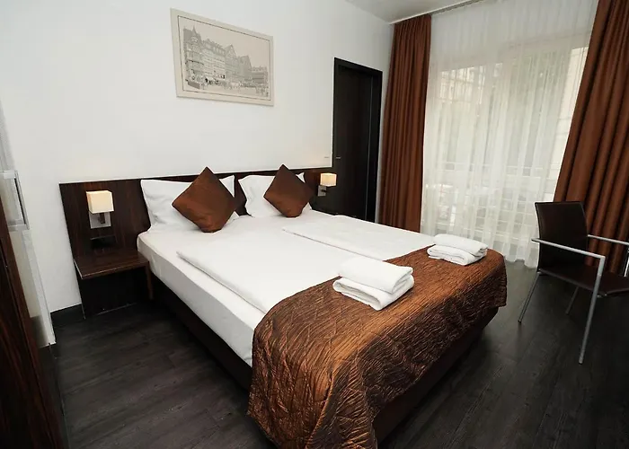 Отель The Atrium Франкфурт-на-Майне