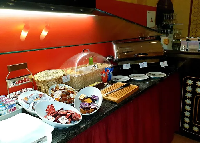 Отель The Atrium