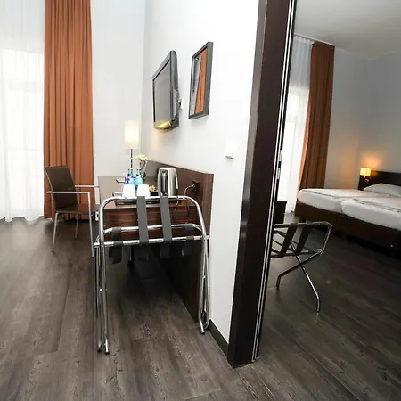 The Atrium Hotel