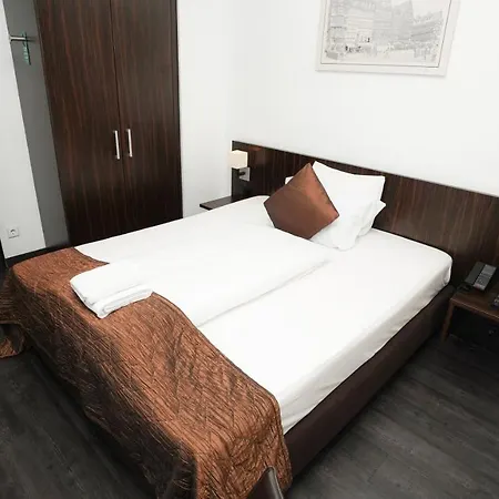 The Atrium 4*