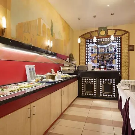 The Atrium 4*