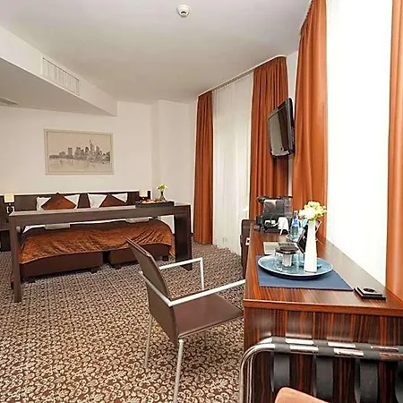 Hotel The Atrium