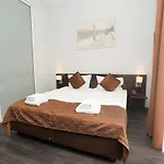 Hotell The Atrium 4*