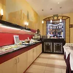 The Atrium 4*